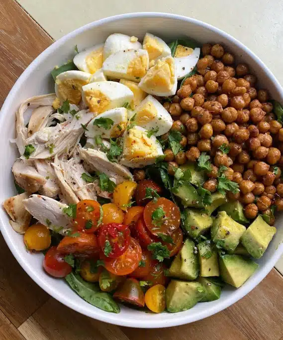 Protein‑Packed Chicken Chickpea Salad Bowl