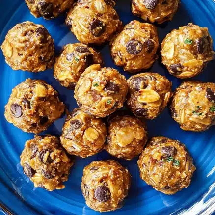 No-Bake Peanut Butter Energy Balls